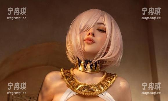 Alina Becker 下载Alina Becker“真希波教会”的套图,你会惊讶,原来信仰也可以这么好看!